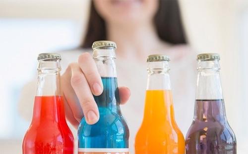 Cơ quan soạn thảo cho rằng, trong nhóm các sản phẩm nước ngọt có chứa 
đường thì chất CO2 sẽ gây cho người dùng cảm giác cay nồng, dễ chịu 
khiến người uống có cảm giác “đã” khát nên rất dễ bị lợi dụng.<br>