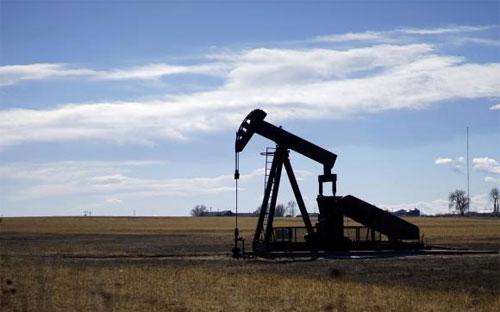 Một giàn khoan dầu ở Denver, Colorado, Mỹ ngày 5/2 - Ảnh: Reuters.<br>