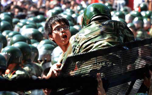 Hình ảnh một cuộc biểu tình phản đối Nhật Bản của người dân Trung Quốc - Ảnh: AFP.<br>