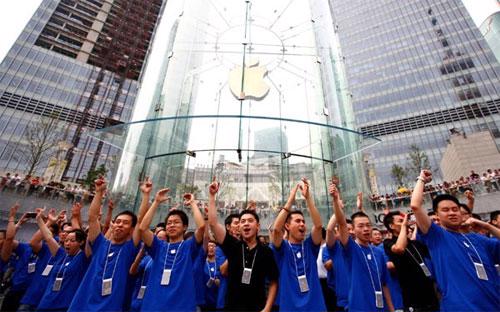Tổng doanh thu của Apple tại Trung Quốc trong quý 1 tăng 71% so với cùng kỳ 2014, đạt mức 16,8 tỷ USD - Ảnh: China Daily.<br>