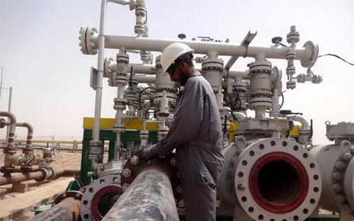 Mỏ dầu Rumaila ở Basra, Iraq - Ảnh: EPA/WSJ.<br>