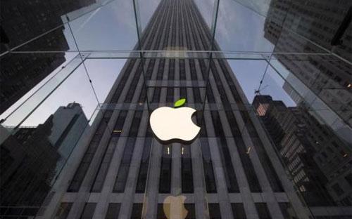 Tính đến ngày 27/12 năm ngoái, Apple nắm trong tay dự trữ tiền mặt 
khoảng 178 tỷ USD, đủ để mua cả hãng IBM, hoặc chia cho toàn bộ dân Mỹ 
mỗi người 556 USD - Anhr: Reuters.<br>