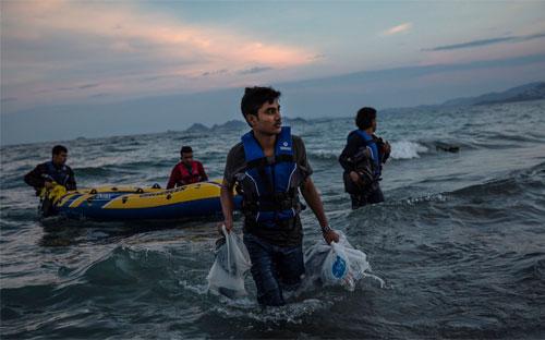 Người di cư đổ đến châu Âu là những người chạy trốn chiến tranh và đói nghèo ở Syria, một số nước Trung Đông và Bắc Phi - Ảnh: Getty/Bloomberg.<br>