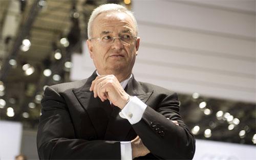 Ông Martin Winterkorn, người vừa từ chức CEO hãng xe Volkswagen.<br>