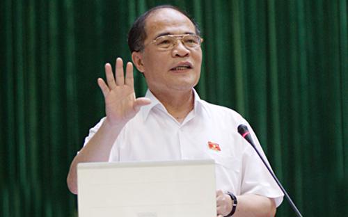 Soi lại nghị quyết của Quốc hội, Chủ tịch Nguyễn Sinh Hùng nói, lạm phát
 khoảng 7-8% là được, còn 6,81% cũng là tốt, nhưng là "tốt quá" nên ảnh 
hưởng đến tăng trưởng.