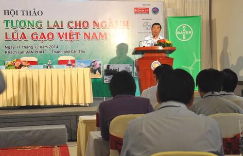 Ông Dương Quốc Xuân, Phó trưởng ban Chỉ đạo Tây Nam Bộ phát biểu khai mạc tại Hội thảo<br>