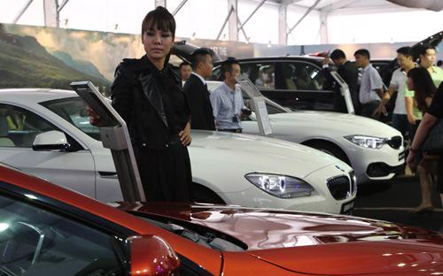 Kim ngạch nhập khẩu ôtô 7 tháng tăng 87,9% so với cùng kỳ năm ngoái.<br>