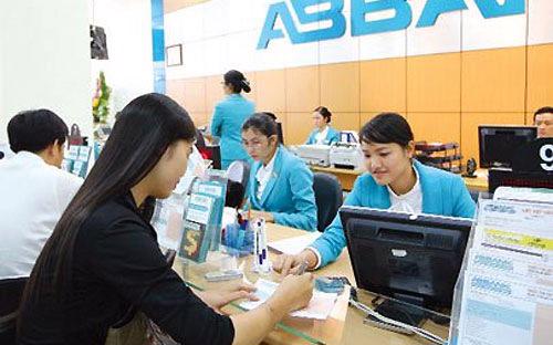 ABBank đã giảm được đáng kể lượng nợ quá hạn, từ mức 3.352,6 tỷ đồng xuống còn 2.833 tỷ đồng.
