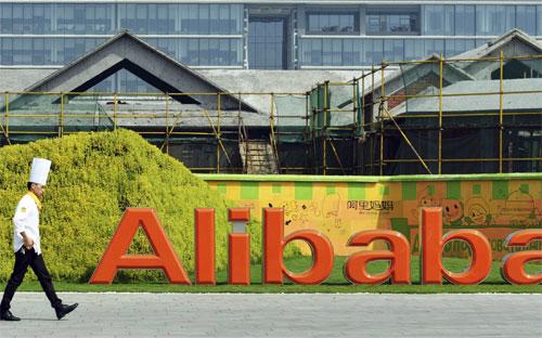 Alibaba là tập đoàn thương mại điện tử lớn nhất của Trung Quốc, một phần
 giống Amazon, một phần giống eBay, một phần giống PayPal…