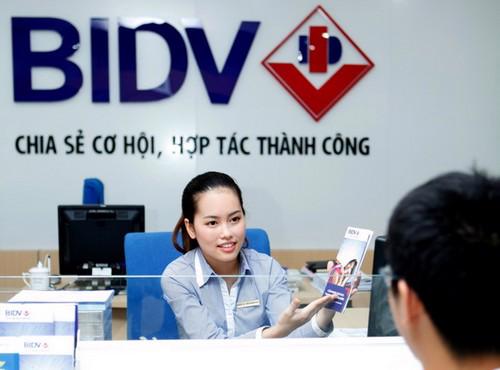 Từ ngày 6/8/2014 đến hết ngày 31/12/2014, BIDV triển khai chương trình 
“Bạn đồng hành Tôi chọn!” dành cho khách hàng cá nhân mới tới đăng ký sử
 dụng sản phẩm dịch vụ tại BIDV.