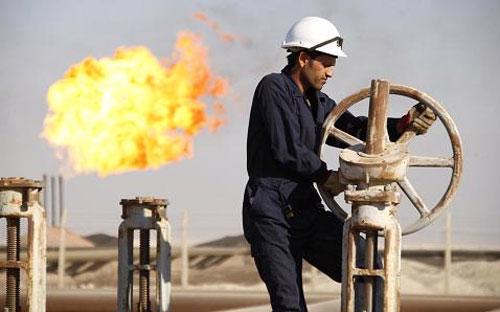Giá dầu tăng mạnh nhưng các nhà nhập khẩu dầu từ Trung Đông tại khu vực châu Á chưa hề tỏ ra lo ngại - Ảnh: Reuters.<br>