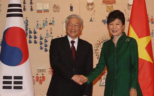 Tổng bí thư Nguyễn Phú Trọng và Tổng thống Hàn Quốc Park Geun-hye - Ảnh: TTXVN.<br>