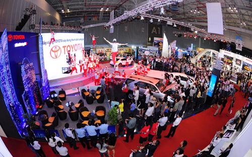Vietnam Motor Show là sự kiện thường niên quan trọng nhất do VAMA tổ chức. Dự kiến kỳ triển lãm Vietnam Motor Show 2015 sẽ diễn ra từ ngày 28/10 đến 1/11 tại Tp.HCM.<br>