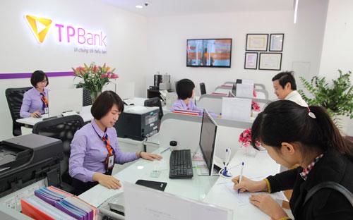 Với hệ thống eCounter này, khách hàng đến giao dịch tại chi nhánh TPBank
 có thể đặt lịch hẹn trước và khi đến giao dịch, hệ thống sẽ được tự 
động nhận diện khách hàng và hỗ trợ tư vấn, giao dịch phù hợp với nhu 
cầu.