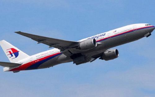 Ngay sau khi mất tín hiệu của tàu bay MH370, ACC Hồ Chí Minh đã cố gắng thiết lập liên lạc với tổ lái nhưng không được. <br>