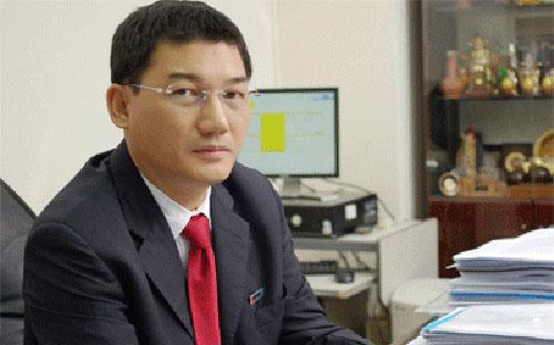 Ông Phạm Huy Hùng, sinh năm 1954, đã gắn bó với VietinBank 25 năm qua, là Chủ tịch Hội đồng Quản trị từ tháng 11/2007.<br>