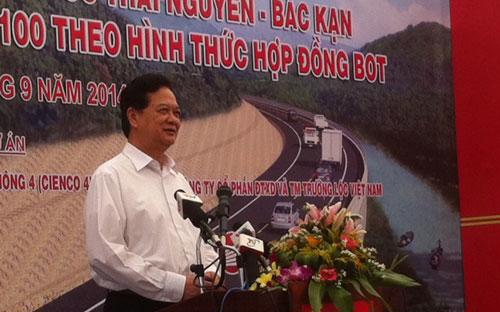 Thủ tướng Chính phủ Nguyễn Tấn Dũng phát biểu tại lễ khởi công dự án đầu tư xây dựng tuyến đường Thái Nguyên - Chợ
 Mới và nâng cấp, mở rộng quốc lộ 3 đoạn km 75 - km 100 theo hình thức BOT.