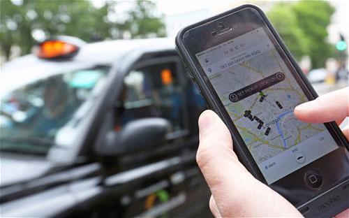 Trong khi một số hãng taxi truyền thống phản đối dịch vụ Uber thì nhiều ý kiến lại cho rằng, cần phải tạo điều kiện cho dịch vụ này hoạt động rộng rãi hơn.<br>