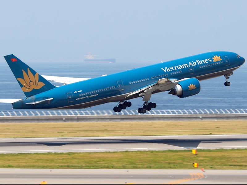 Vietnam Airlines đã hoàn thành việc bán cổ phần lần đầu trong công chúng (IPO trong nước) và bán cổ phần ưu đãi cho người lao động vào ngày 14/11/2014.<br>