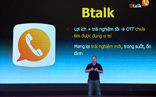 Ông Nguyễn Tử Hoàng, Phó chủ tịch Bkav giới thiệu các tính năng của Btalk.<br>