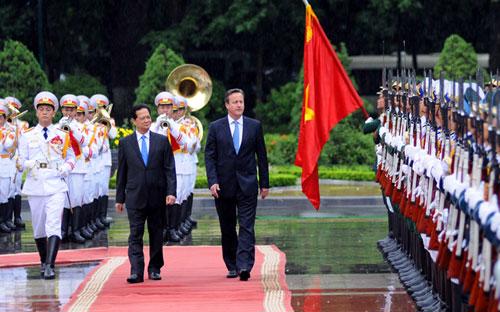 Đây là lần đầu tiên một thủ tướng đương nhiệm của Vương quốc Anh thăm Việt Nam.<br>