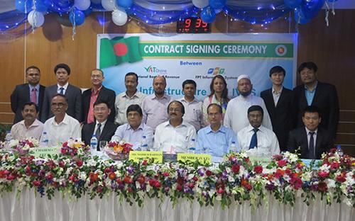 Lễ ký kết giữa FPT IS và&nbsp;<span style="font-family: 'Times New Roman'; font-size: 14.6667px;">cơ quan thuế Bangladesh hôm 16/9 tại Dhaka, Bangladesh.</span>