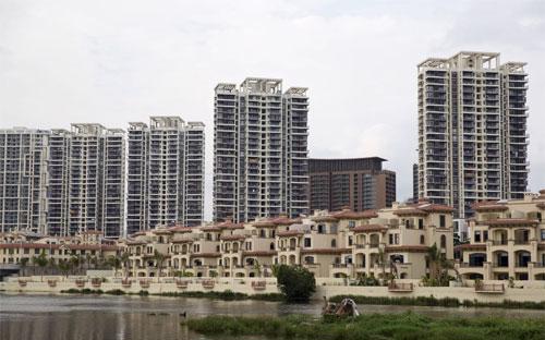 Các địa phương Trung Quốc hiện đã bắt đầu nới lỏng các quy định về hạn chế mua nhà trước đây nhằm vực dậy thị trường bất động sản.