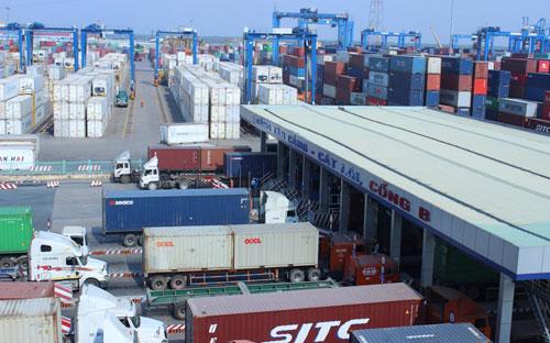 Gần đây tại một số cảng biển, cửa khẩu đã xảy ra tình trạng tồn đọng số lượng 
lớn hàng hóa, gây khó khăn cho hoạt động kinh doanh, vận chuyển hàng 
hóa, thiệt hại về kinh tế.<br>