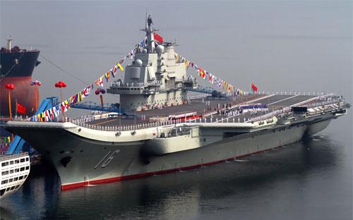 Hàng không mẫu hạm Liêu Ninh của Trung Quốc.<br>