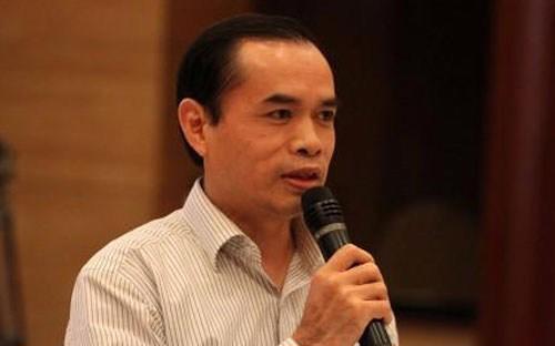 Phó thống đốc Nguyễn Đồng Tiến: "Chỉ có những người nôn nóng, thiếu tin tưởng, rút tiền sớm trước kỳ hạn thì bị thiệt thòi do không được hưởng lãi".