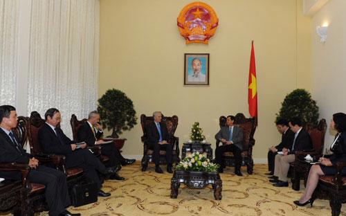 Tại buổi tiếp tân Giám đốc ADB tại Việt Nam chiều 21/9, Thủ tướng khẳng định, Chính phủ Việt Nam chưa hài lòng với những kết quả đạt được, nhất là mục tiêu kiểm soát vững chắc kinh tế vĩ mô.