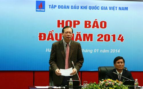 Ông Phùng Đình Thực, Chủ tịch Petro Vietnam chủ trì buổi họp báo chiều 7/1.<br>