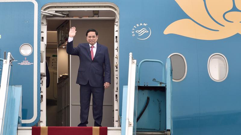 Thủ tướng Chính phủ Phạm Minh Chính lên đường tham dự Hội nghị các Nhà Lãnh đạo ASEAN được tổ chức tại Indonesia sáng 23/4 - Ảnh: VGP