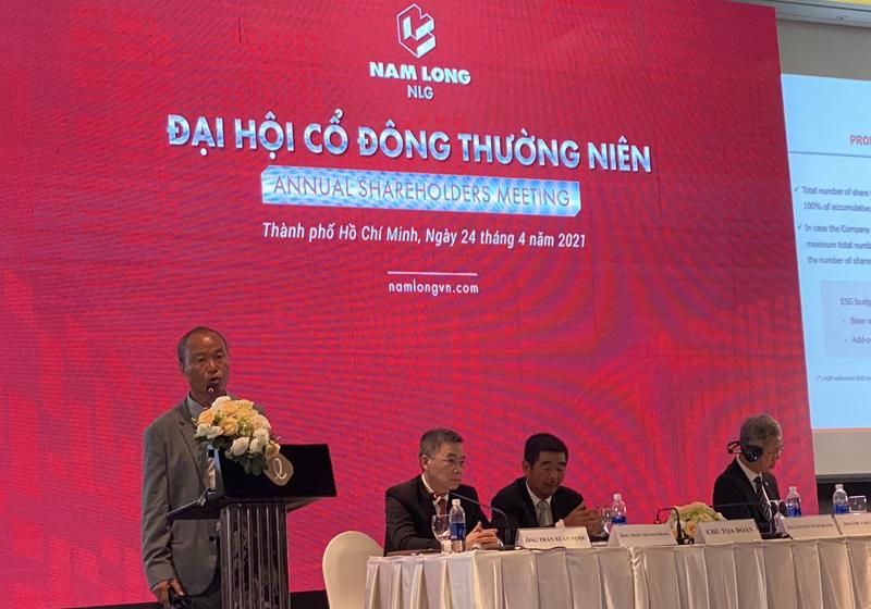 Chủ tịch Hội đồng quản trị NLG Nguyễn Xuân Quang phát biểu tại đại hội cổ đông thường niên 2021 tổ chức sáng ngày 24/4/2021. 