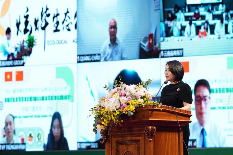 Bà Nguyễn Thị Phương, Phó Tổng giám đốc thường trực Công ty cổ phần Dịch vụ thương mại tổng hợp Vincommerce, phát biểu tại sự kiện - Ảnh: Việt Tuấn.