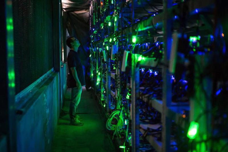 Một trung tâm khai thác Bitcoin tại Tứ Xuyên, Trung Quốc - Ảnh: Washington Post