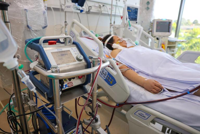 Nhu cầu trang thiết bị của Bệnh viện Hồi sức Covid-19 được đảm bảo để điều trị bệnh nhân nặng và nguy kịch.