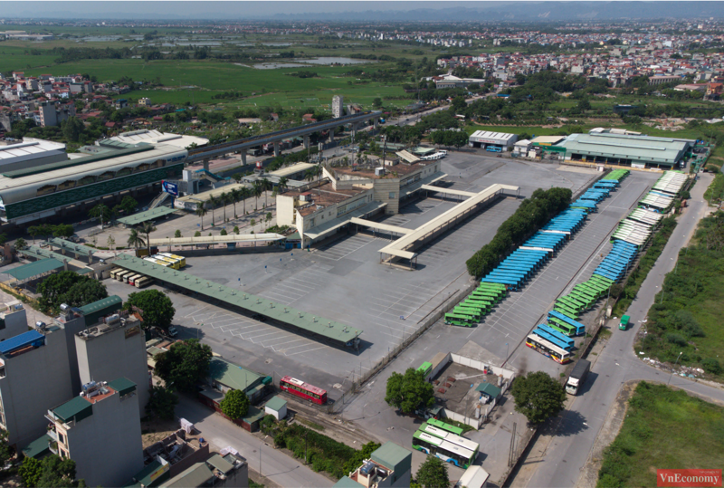 Bến xe Yên Nghĩa (Hà Đông) là một trong số những địa điểm được đề xuất làm điểm trung chuyển hàng hóa nông sản vào Hà Nội. 