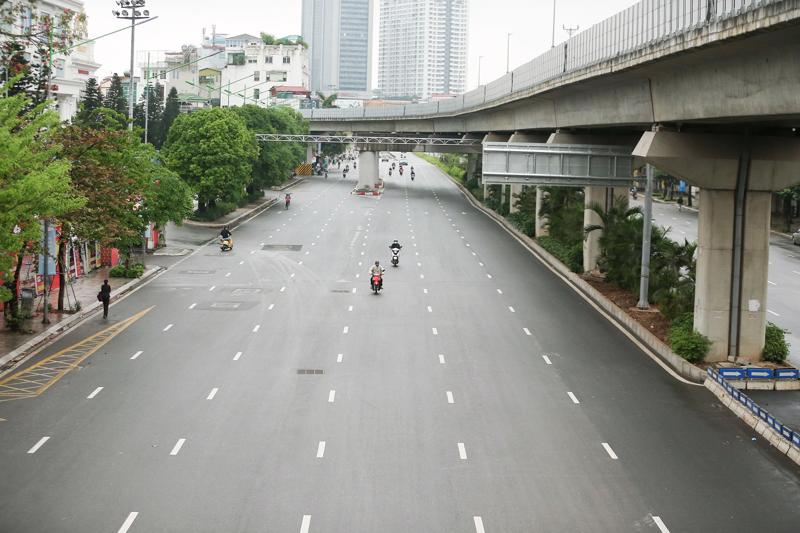 Hà Nội tiếp tục thực hiện cách ly toàn xã hội đến 06h 00 ngày 06/9 trên phạm vi toàn Thành phố để phòng, chống dịch Covid-19. 