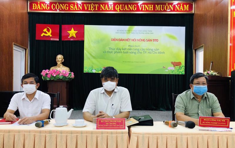 Thứ trưởng Bộ Nông nghiệp và Phát triển nông thôn Trần Thanh Nam chủ trì Diễn đàn