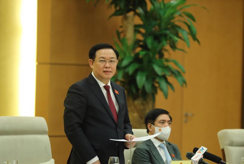 Chủ tịch Quốc hội phát biểu tại buổi họp mặt chiều 12/10 - Ảnh: Giang Nam