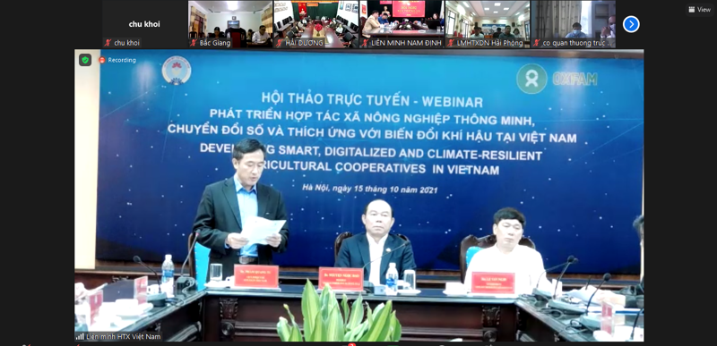 The “Developing smart, digitalized and climate-resilient agriculture cooperatives in Vietnam” webinar.