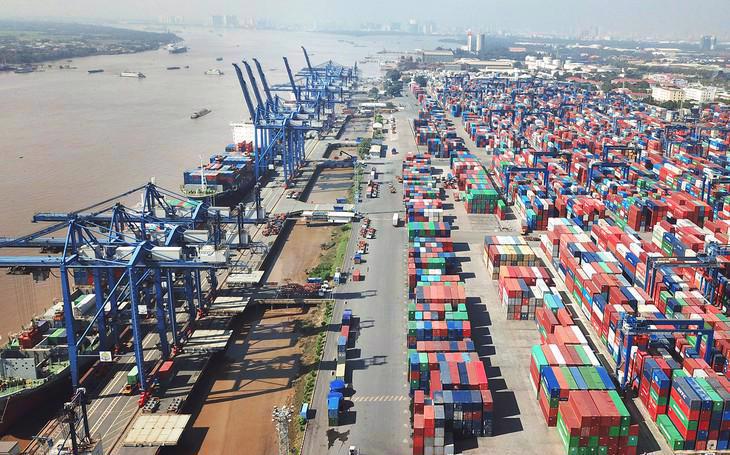 TP. Hồ Chí Minh sẽ lùi tiếp 6 tháng đối với thu phí cảng biển, đến ngày 1/4/2022 thay vì từ ngày 1/10/2021 như kế hoạch trước đó.