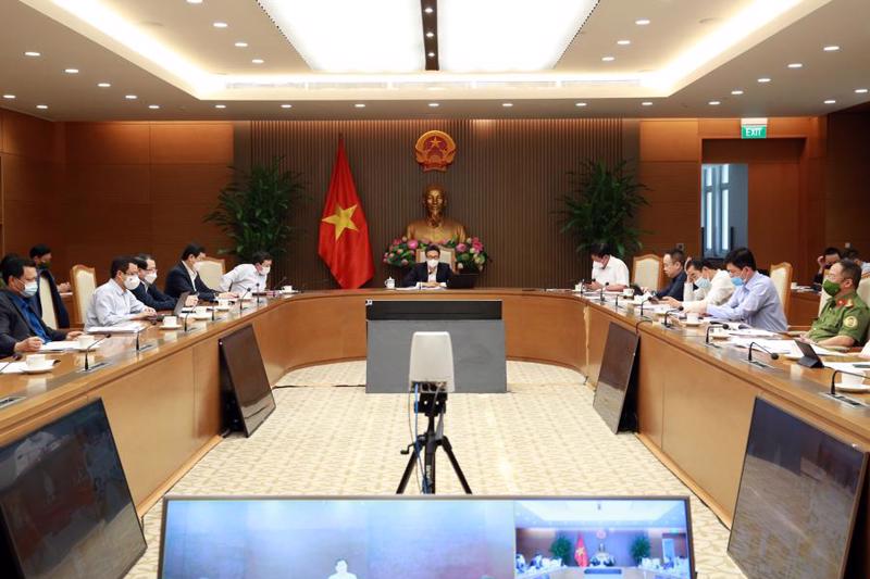 Deputy PM Vo Duc Dam meets with leaders from the Ministry of Culture, Sports and Tourism, and leaders from Da Nang city and Kien Giang, Khanh Hoa, Quang Nam, and Quang Ninh provinces. (Photo from VGP)