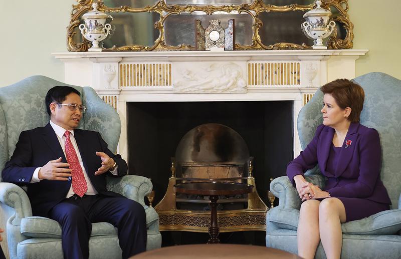 Thủ tướng Phạm Minh Chính gặp Thủ hiến Scotland Nicola Sturgeon- Ảnh: VGP.