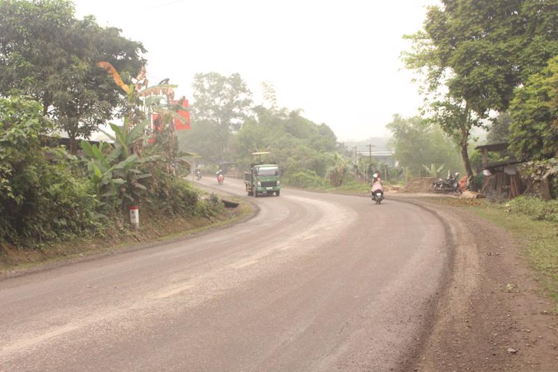 Trên tuyến Quốc lộ 1B, đoạn qua địa phận xóm La Vương, Thái Nguyên thường xuyên xảy ra va quệt, tai nạn giao thông.
