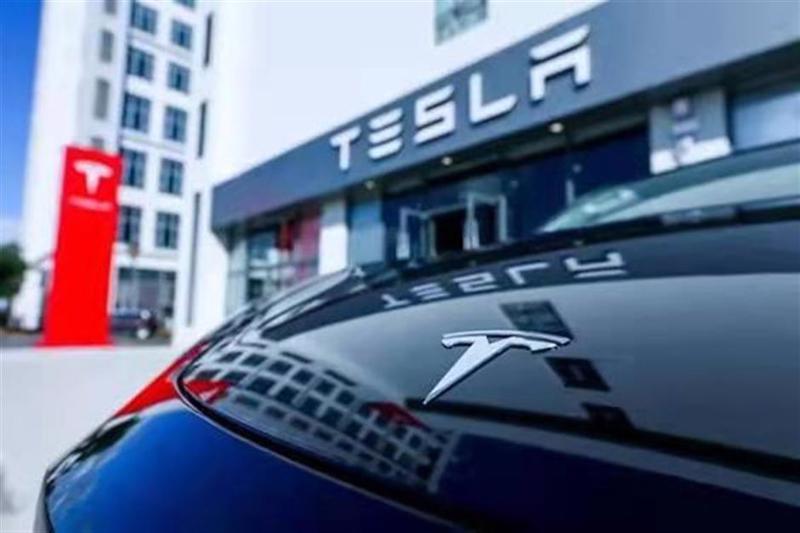 Phần lớn nguyên nhân tụt hạng khủng khiếp này của Tesla liên quan đến sự bất ổn tổng thể của xe điện nói chung - đặc biệt là xe SUV.
