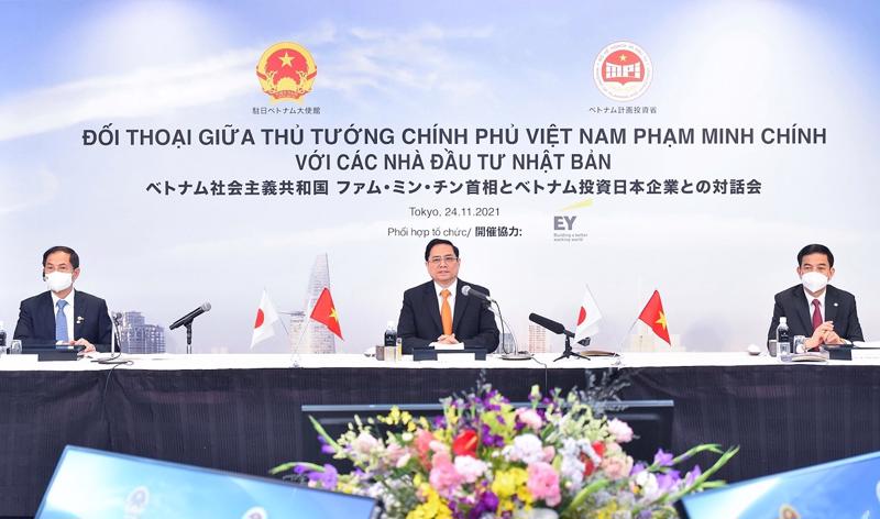 Thủ tướng Phạm Minh Chính đối thoại với các doanh nghiệp hàng đầu của Nhật Bản. Ảnh: VGP