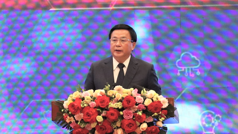 Ông Nguyễn Xuân Thắng, Uỷ viên Bộ Chính trị, Chủ tịch Hội đồng Lý luận Trung ương, Giám đốc Học viện Chính trị Quốc gia Hồ Chí Minh phát biểu tại Diễn đàn. 