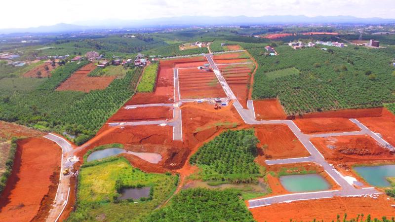 Tỉnh Lâm Đồng yêu cầu các địa phương báo cáo về việc hiến đất mở đường, phân lô tách thửa của các hộ gia đình, cá nhân trên địa bàn.